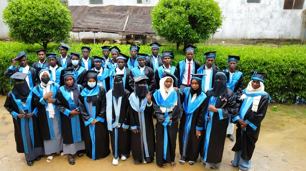 جامعة معهد المعرفة العالي